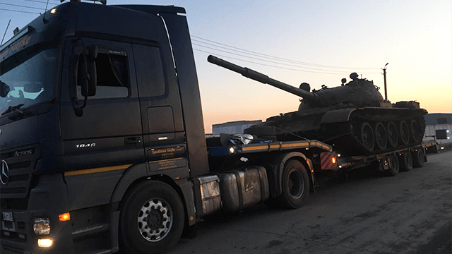 фото доставки танка тралом по РФ